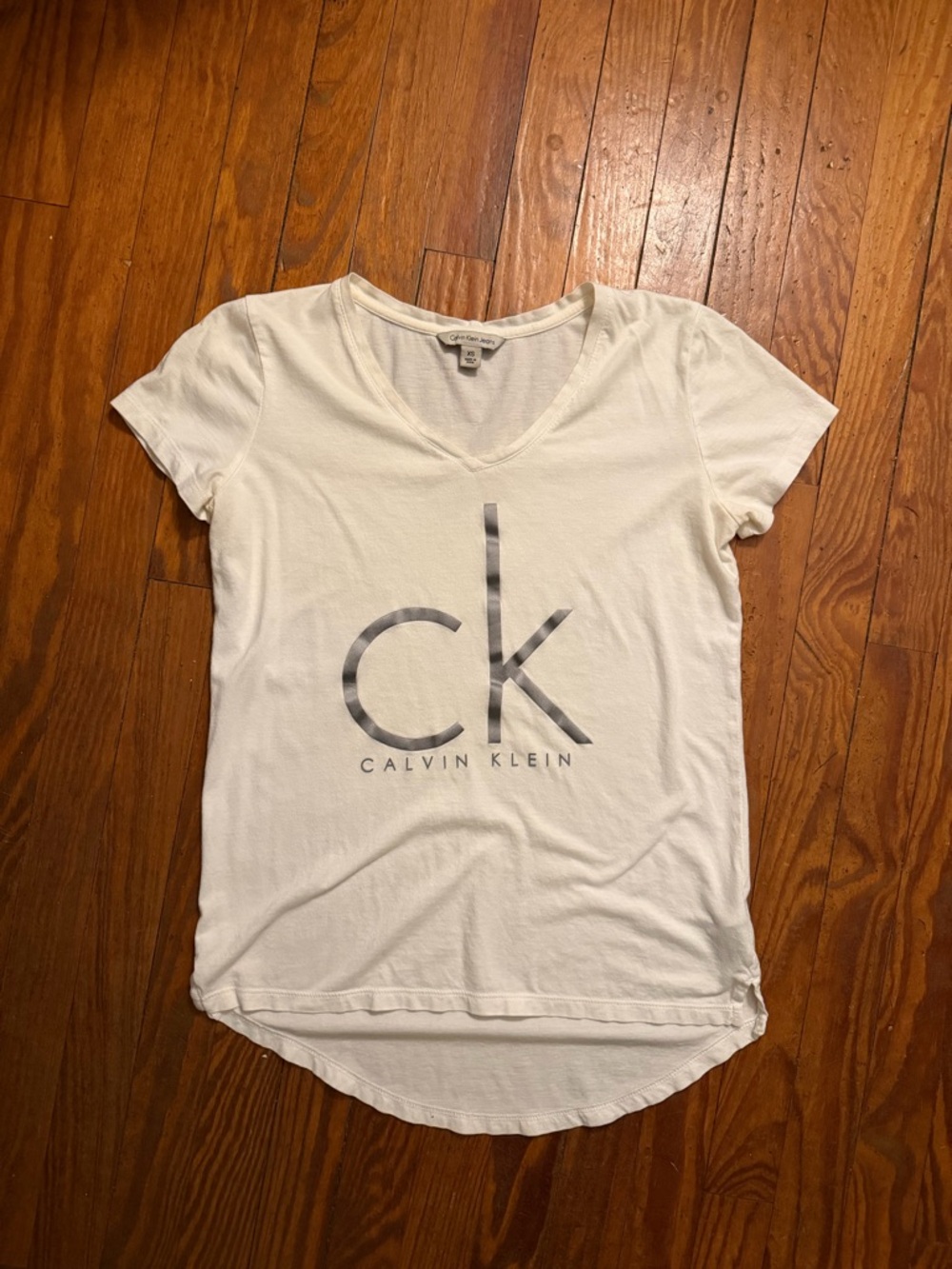 🆕 CALVIN KLEIN White logo T shirt